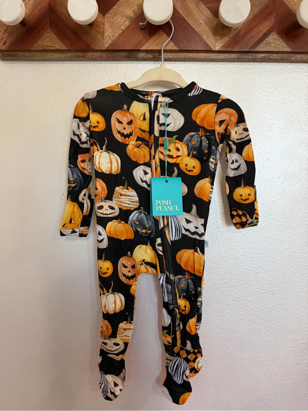 Posh Peanut Hitch Pumpkin Print Footed Pajamas for 0-3m baby